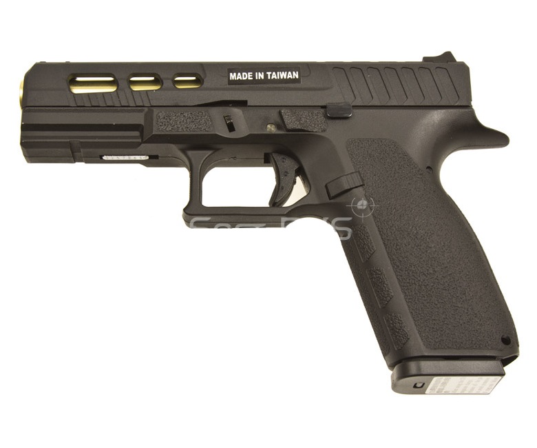 f05e38a0ea610e35deaeca50bbb4c23e