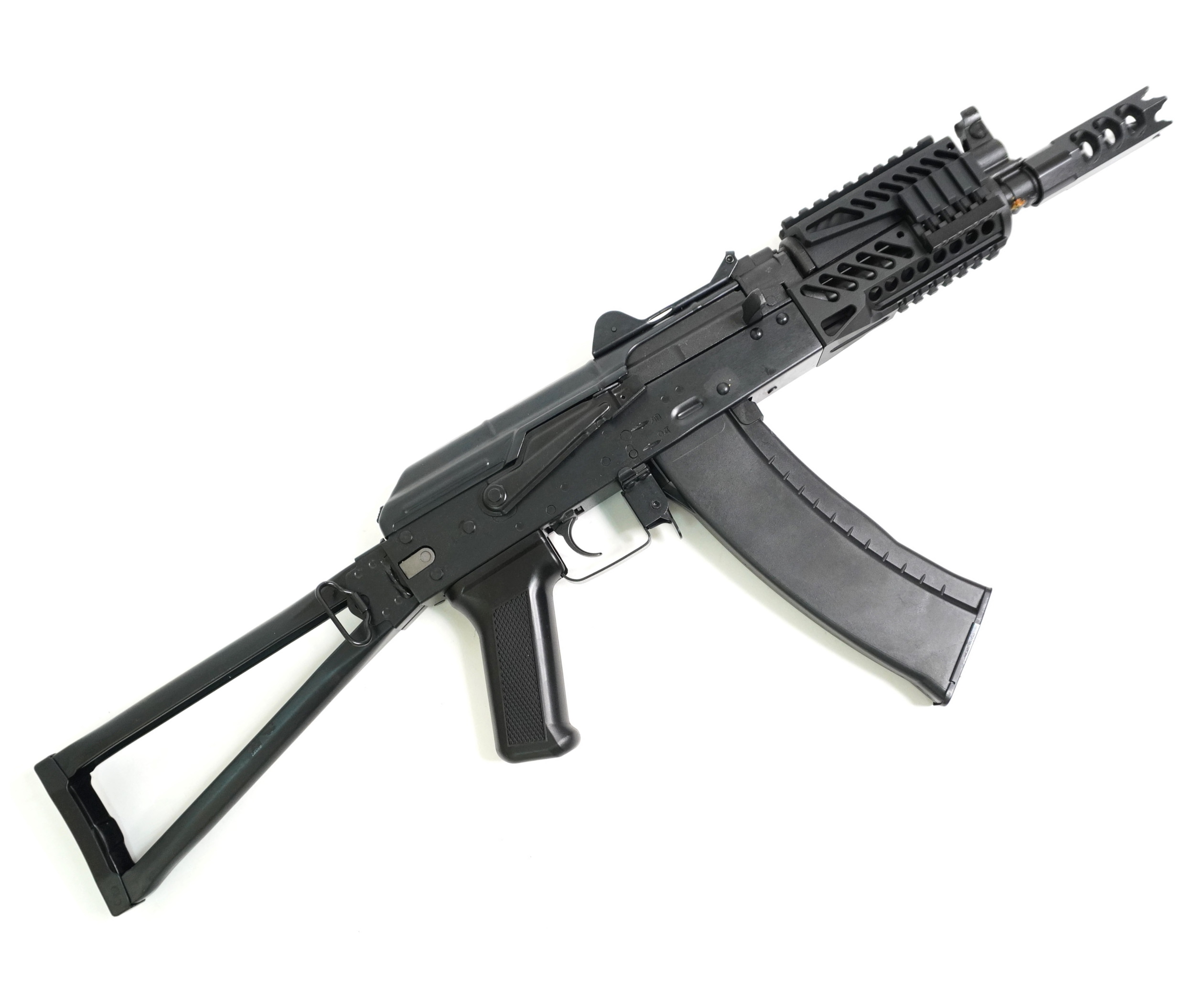 straykbolnyy-avtomat-e-l-aks-74u-tactical-mod-gen-2-el-a104-c-1